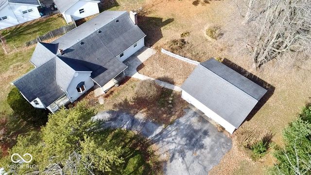 1109 E Us Highway 40, Brazil, IN 47834