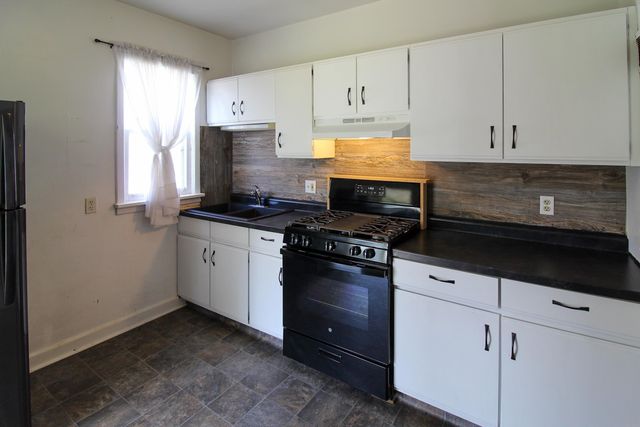 537 Martin Road, Waterloo, IA 50701