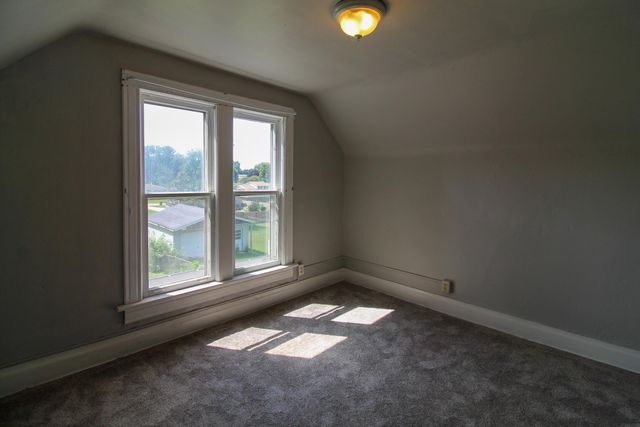 537 Martin Road, Waterloo, IA 50701