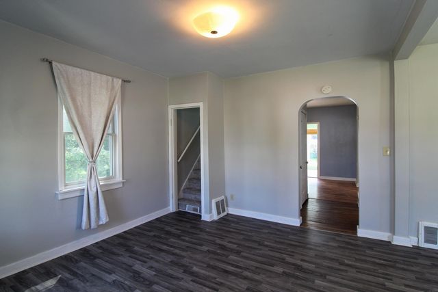 537 Martin Road, Waterloo, IA 50701