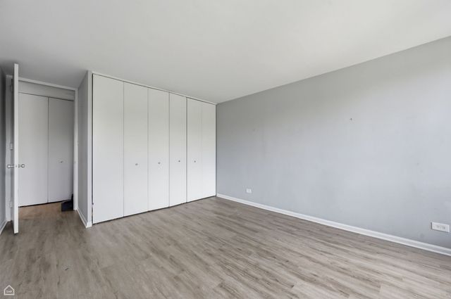 1401 E 55th Street 307N, Chicago, IL 60615