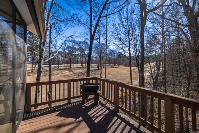 10 Emanuel Place, Hot Springs Village, AR 71909