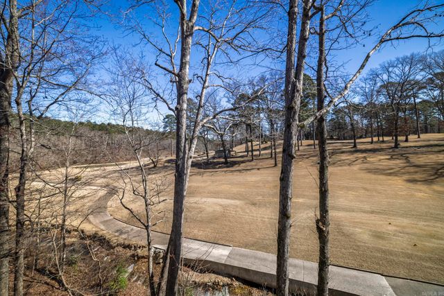 10 Emanuel Place, Hot Springs Village, AR 71909