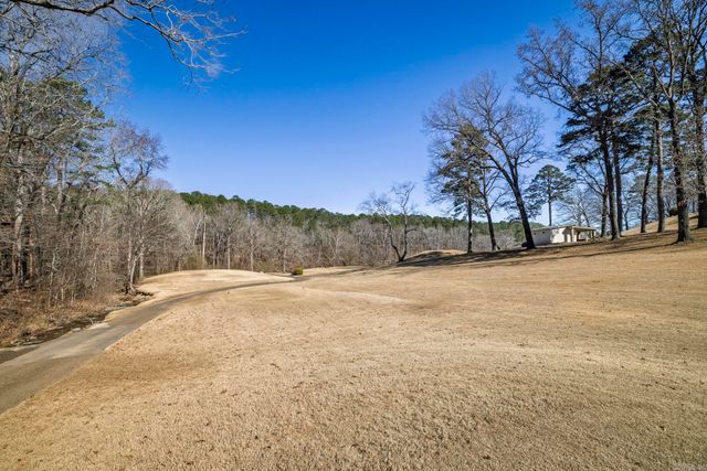 10 Emanuel Place, Hot Springs Village, AR 71909