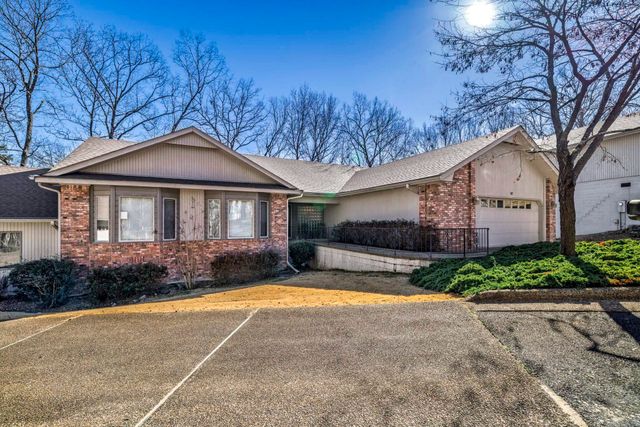 10 Emanuel Place, Hot Springs Village, AR 71909