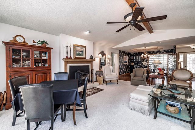 10 Emanuel Place, Hot Springs Village, AR 71909