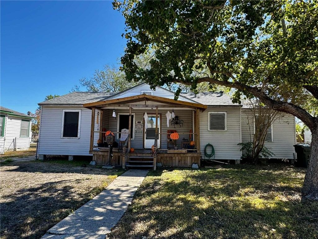 1230 Brentwood Dr, Corpus Christi, TX 78404