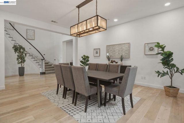 2049 Elderberry Dr, San Ramon, CA 94582