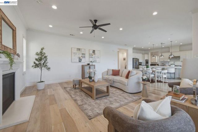 2049 Elderberry Dr, San Ramon, CA 94582