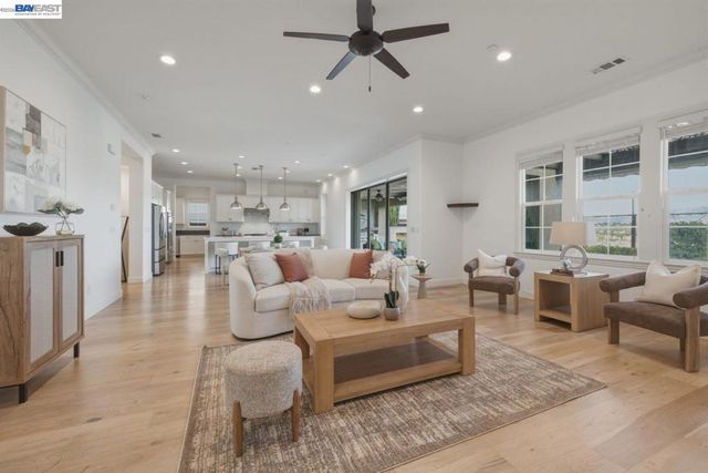 2049 Elderberry Dr, San Ramon, CA 94582