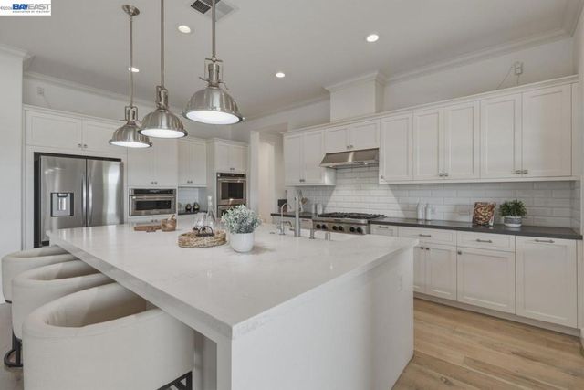 2049 Elderberry Dr, San Ramon, CA 94582