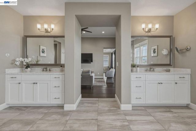 2049 Elderberry Dr, San Ramon, CA 94582
