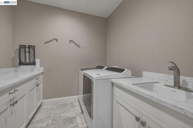 2049 Elderberry Dr, San Ramon, CA 94582