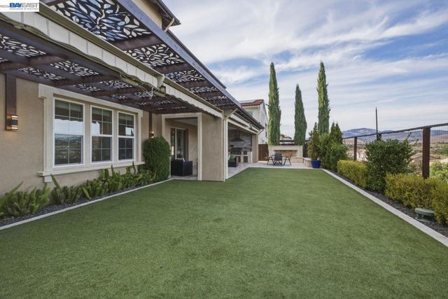2049 Elderberry Dr, San Ramon, CA 94582