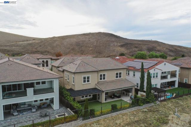 2049 Elderberry Dr, San Ramon, CA 94582