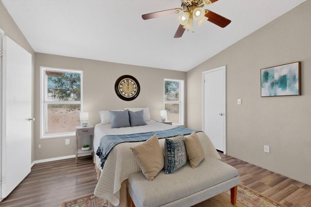 1551 Acapulco Road NE, Rio Rancho, NM 87144