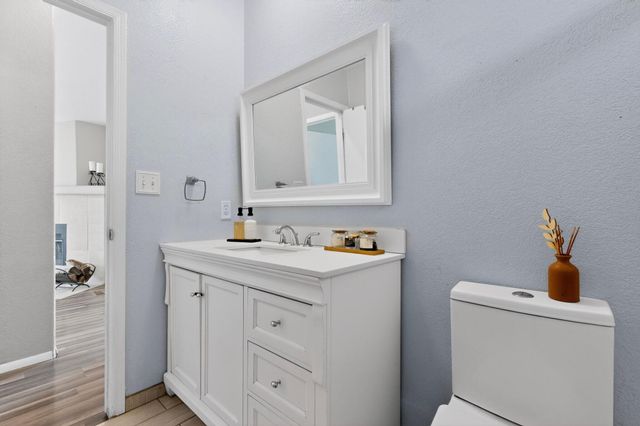 1551 Acapulco Road NE, Rio Rancho, NM 87144