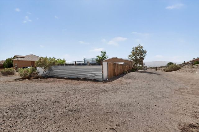 1551 Acapulco Road NE, Rio Rancho, NM 87144