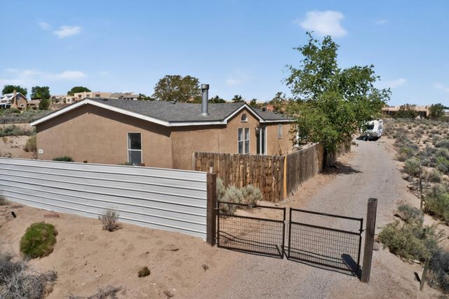 1551 Acapulco Road NE, Rio Rancho, NM 87144