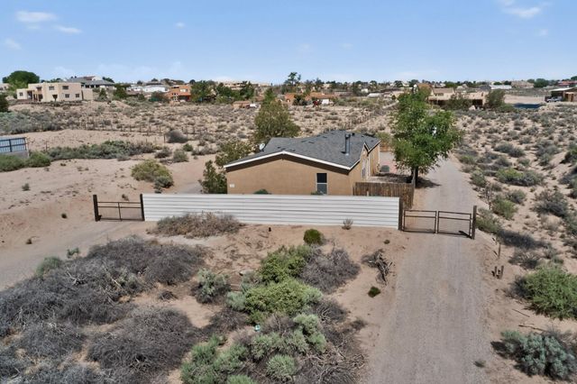 1551 Acapulco Road NE, Rio Rancho, NM 87144