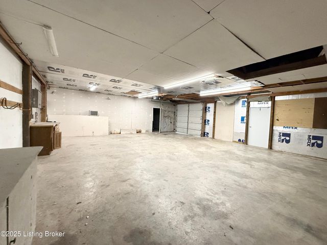 992 McGrew Church Rd, Leitchfield, KY 42754