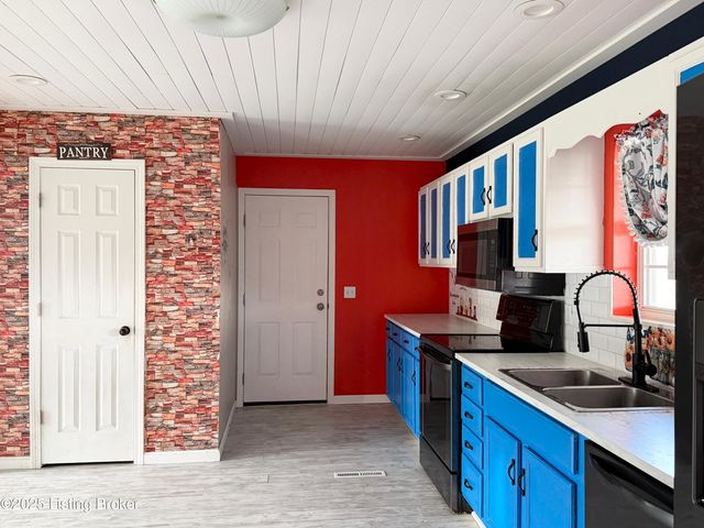 992 McGrew Church Rd, Leitchfield, KY 42754