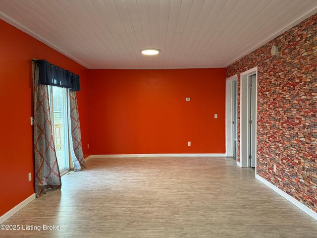 992 McGrew Church Rd, Leitchfield, KY 42754