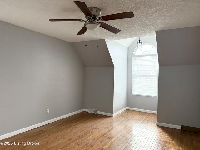 992 McGrew Church Rd, Leitchfield, KY 42754