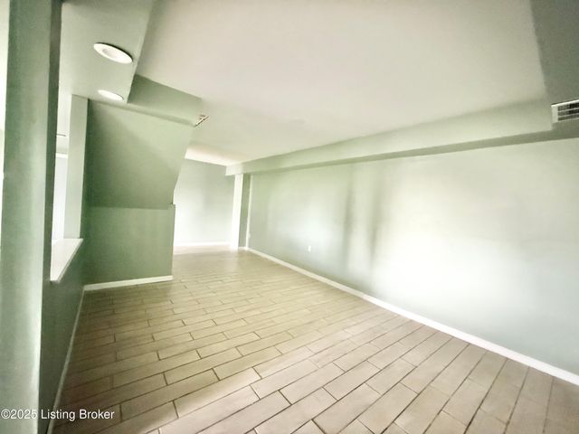 992 McGrew Church Rd, Leitchfield, KY 42754