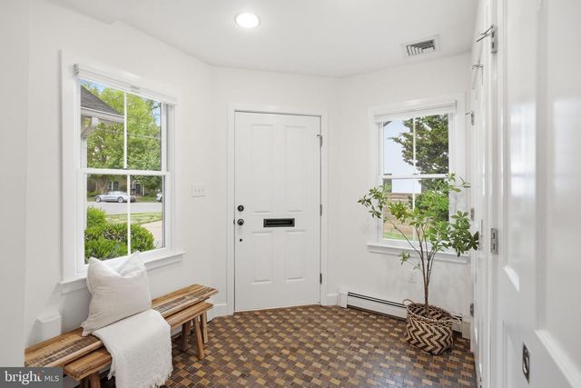 3605 N UPLAND ST, Arlington, VA 22207