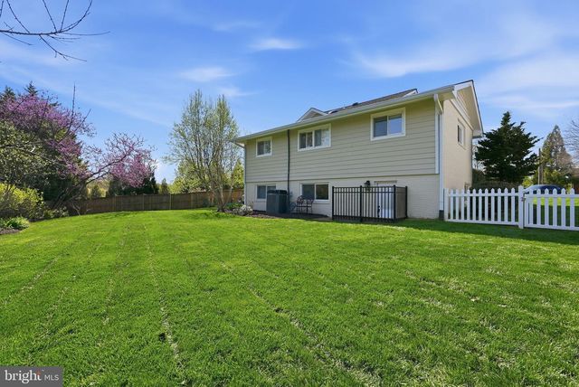 3605 N UPLAND ST, Arlington, VA 22207