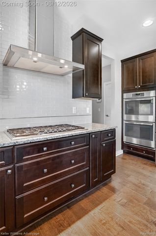 24576 Turnburry Court, Lyon Charter Township, MI 48178
