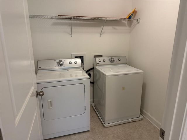 325 Cranbrooke Circle, Suwanee, GA 30024