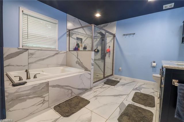 8906 US Highway 158, Reidsville, NC 27320