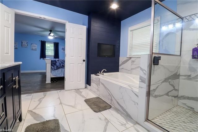 8906 US Highway 158, Reidsville, NC 27320