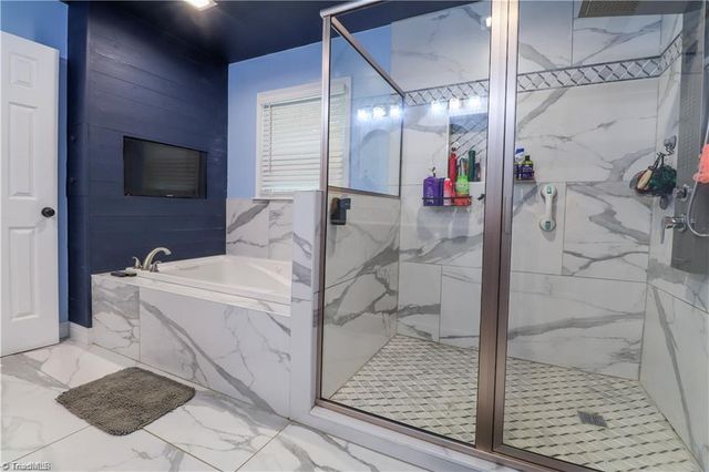 8906 US Highway 158, Reidsville, NC 27320