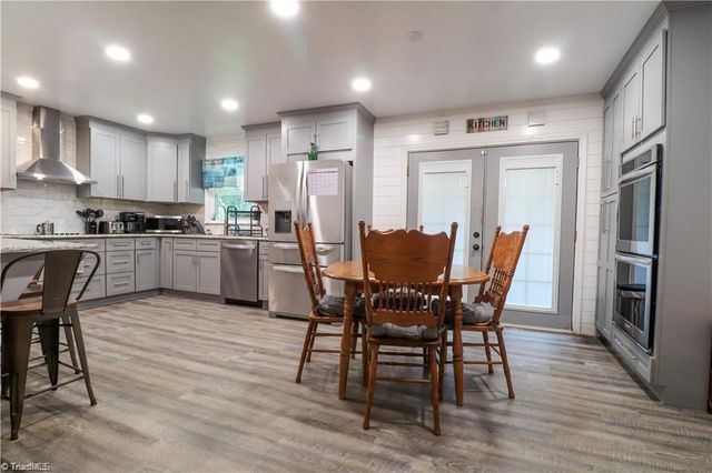 8906 US Highway 158, Reidsville, NC 27320