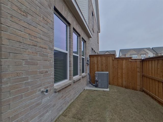 3023 Whitetail Lane, Garland, TX 75043