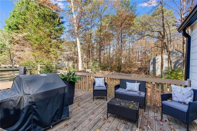384 Springbrooke Trail, Dallas, GA 30157