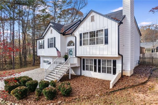 384 Springbrooke Trail, Dallas, GA 30157