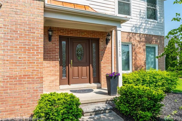 22139 Barclay Drive, Novi, MI 48374