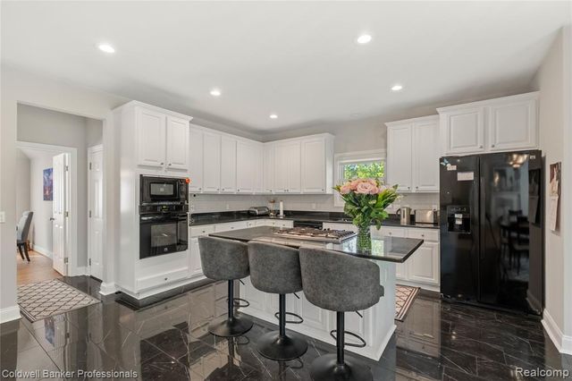 22139 Barclay Drive, Novi, MI 48374