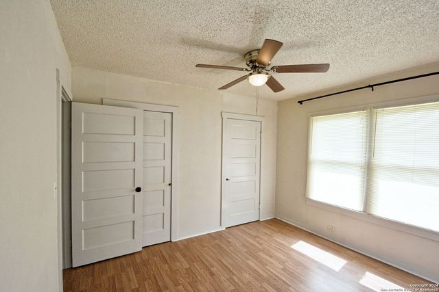823 SERNA DR, New Braunfels, TX 78130