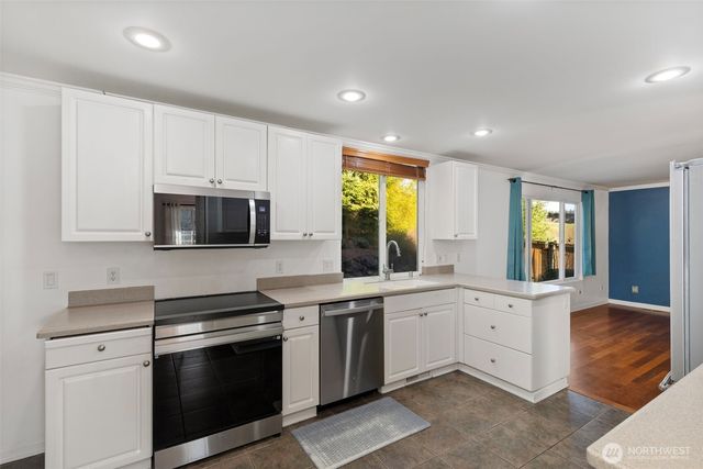 18290 Dalarna Court NE, Poulsbo, WA 98370