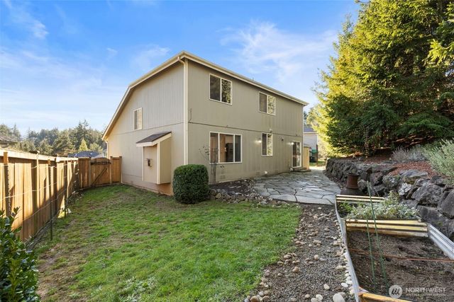 18290 Dalarna Court NE, Poulsbo, WA 98370