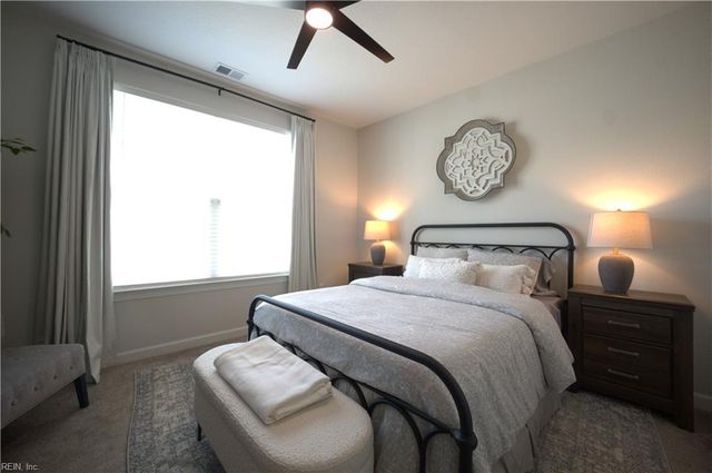 209 Werdna Lane LN, Chesapeake, VA 23322
