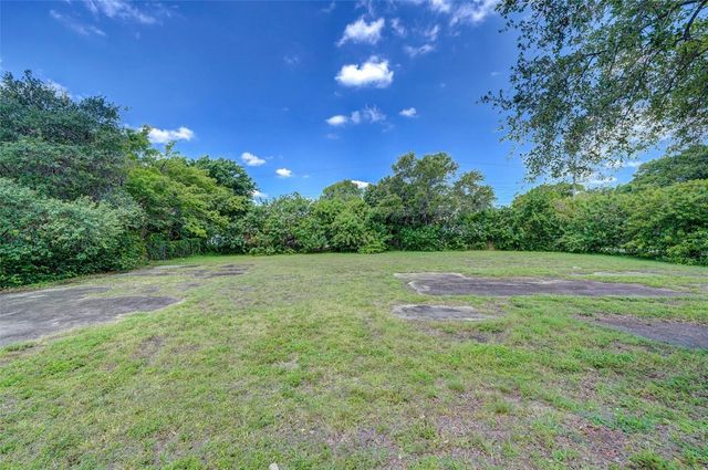 6404 SW 46th Street, Davie, FL 33314