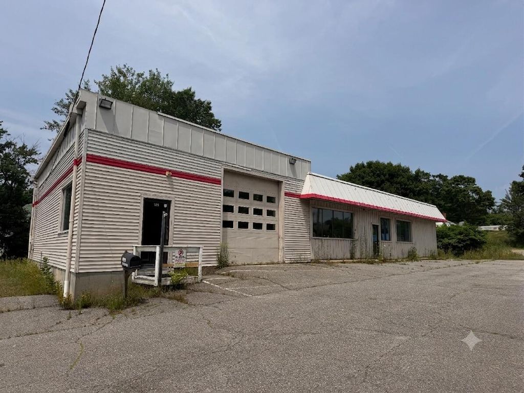 125 Leeman Highway, Bath, ME 04530 — exterior