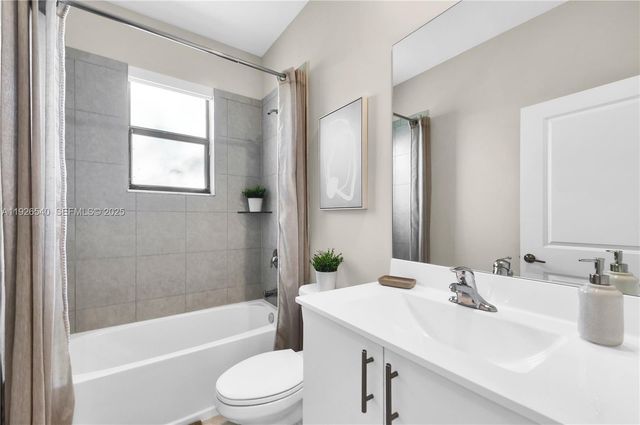 12972 SW 233rd Ter, Homestead, FL 33032