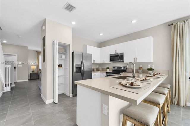 12972 SW 233rd Ter, Homestead, FL 33032